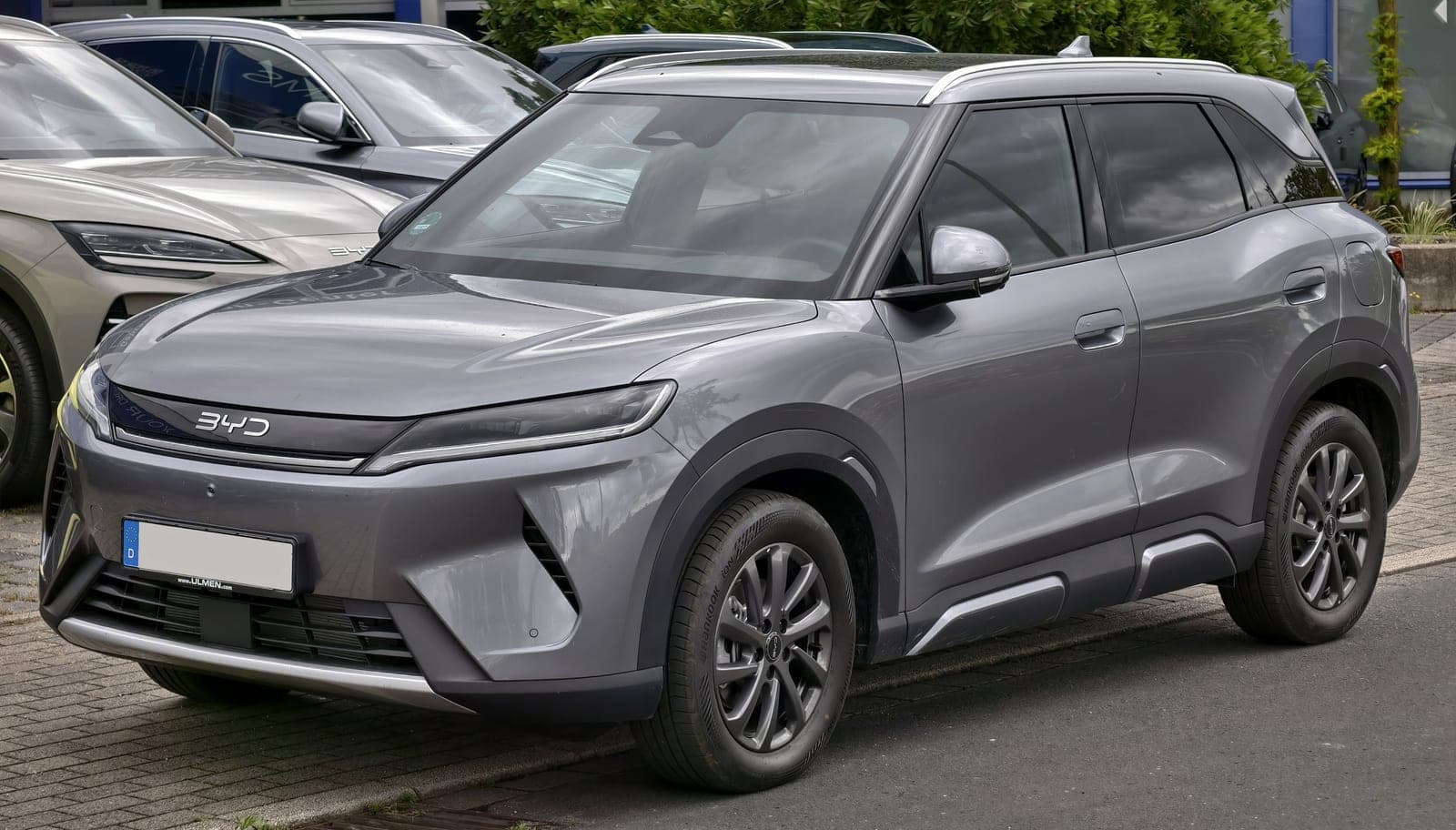 BYD Atto 2 DM-i, vista anteriore