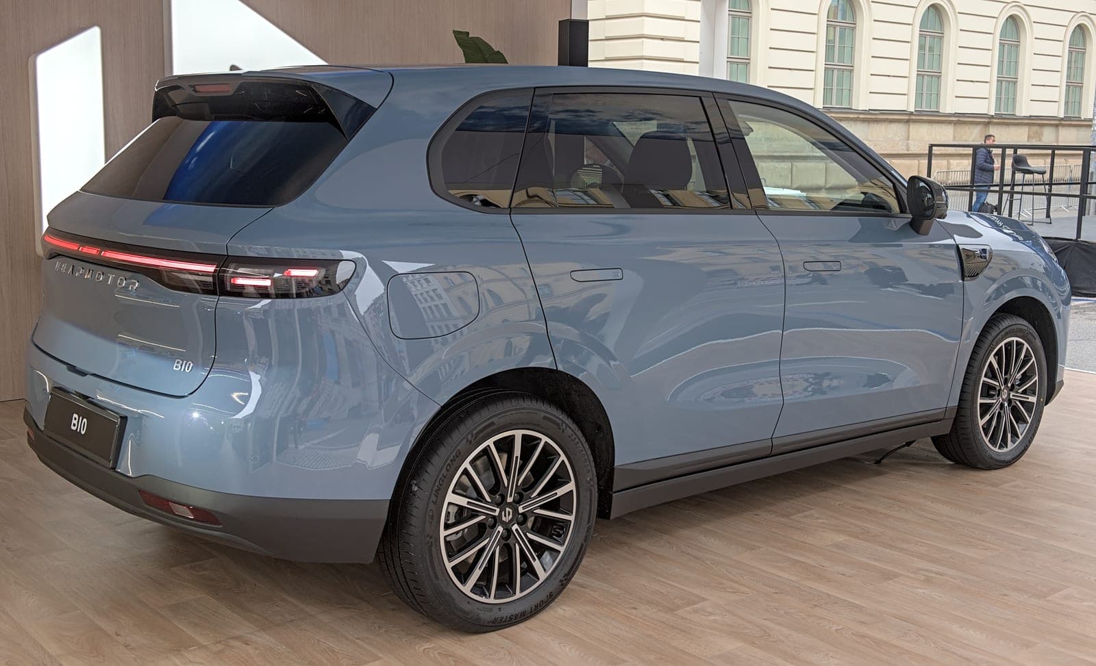 Leapmotor B10 REEV Hybrid, vista posteriore