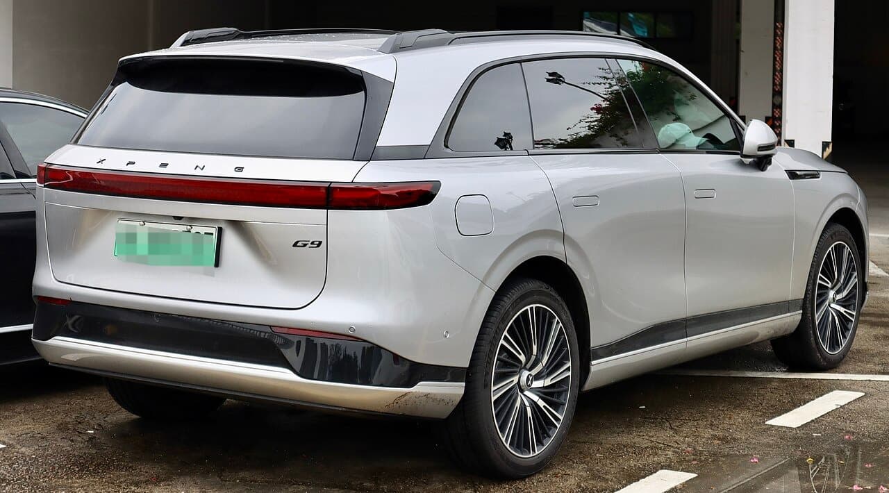 XPeng G9, posteriore