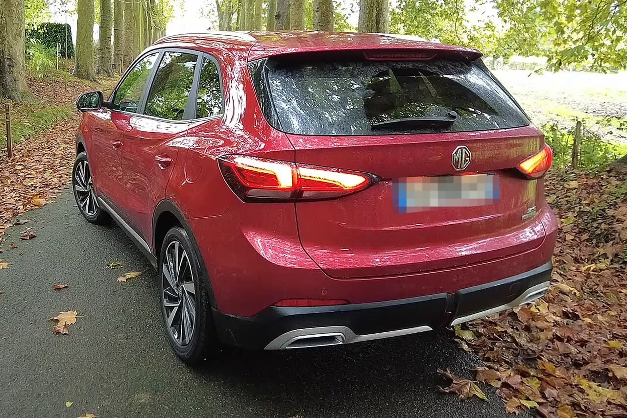 MG ZS Hybrid+, posteriore