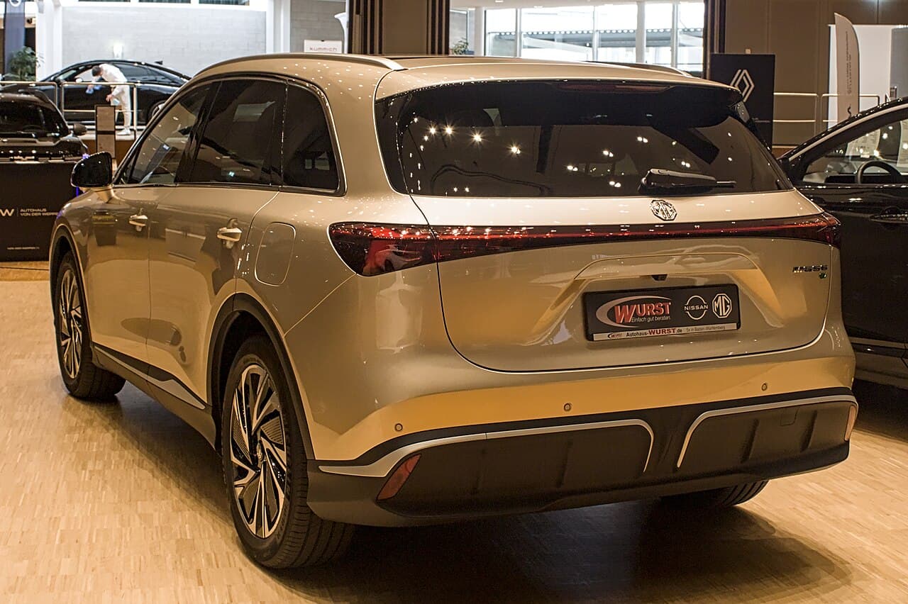 MG MGS6 EV, laterale