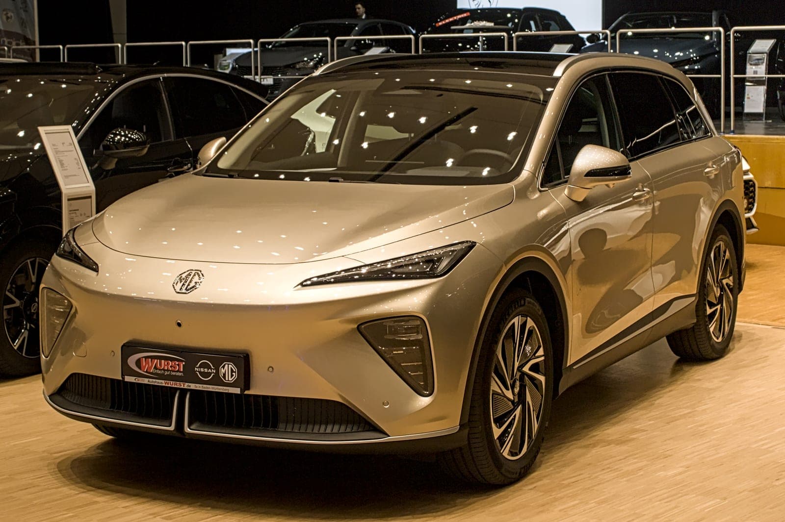MG MGS6 EV, vista anteriore