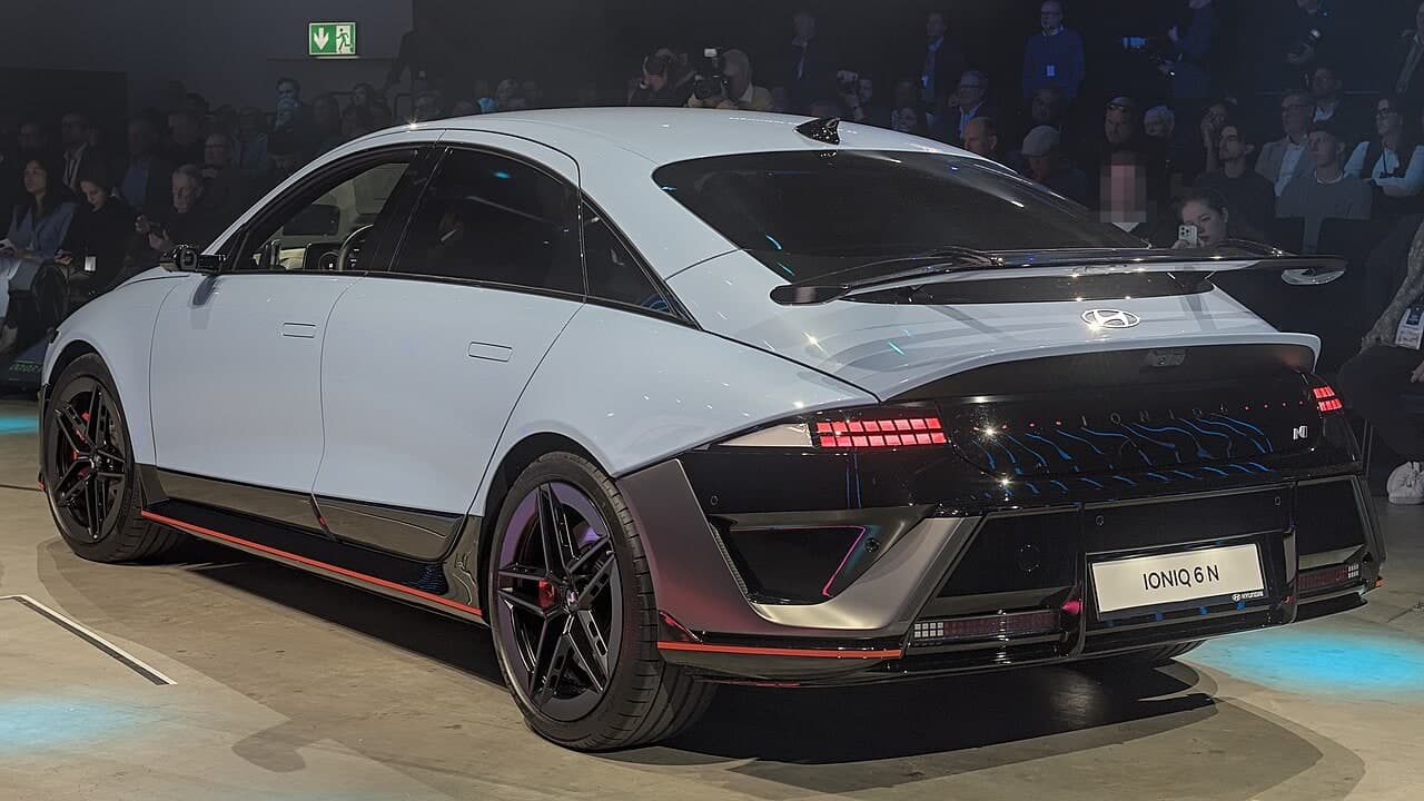 Hyundai IONIQ 6 N, posteriore