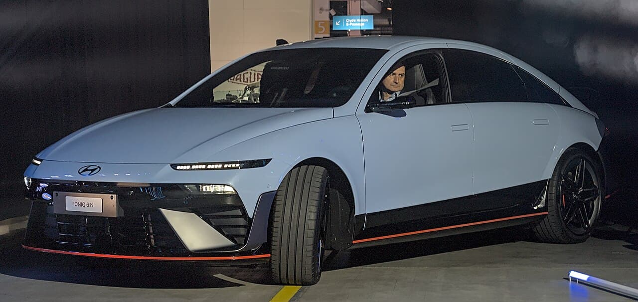 Hyundai IONIQ 6 N, laterale