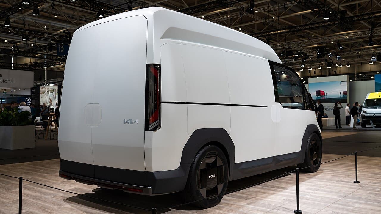 Kia PV5, posteriore
