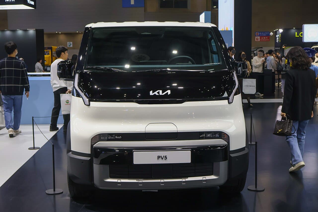 Kia PV5, laterale