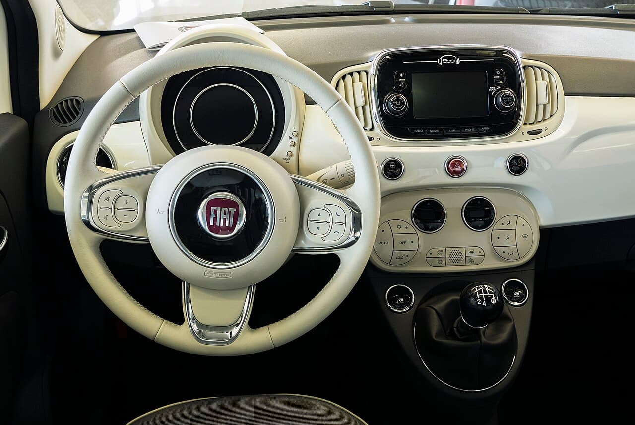 Fiat 500, abitacolo