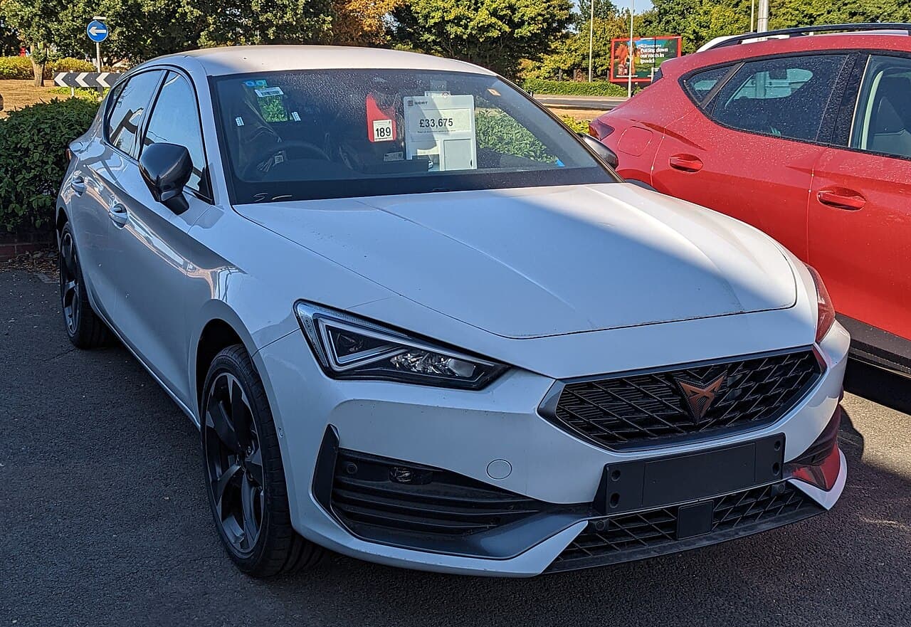 Cupra Leon, laterale