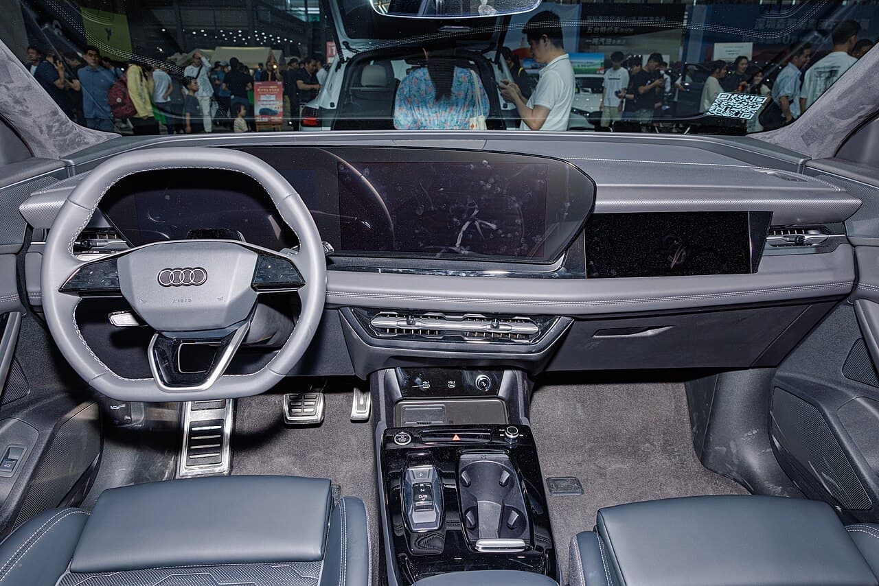 Audi Q6 e-tron, abitacolo