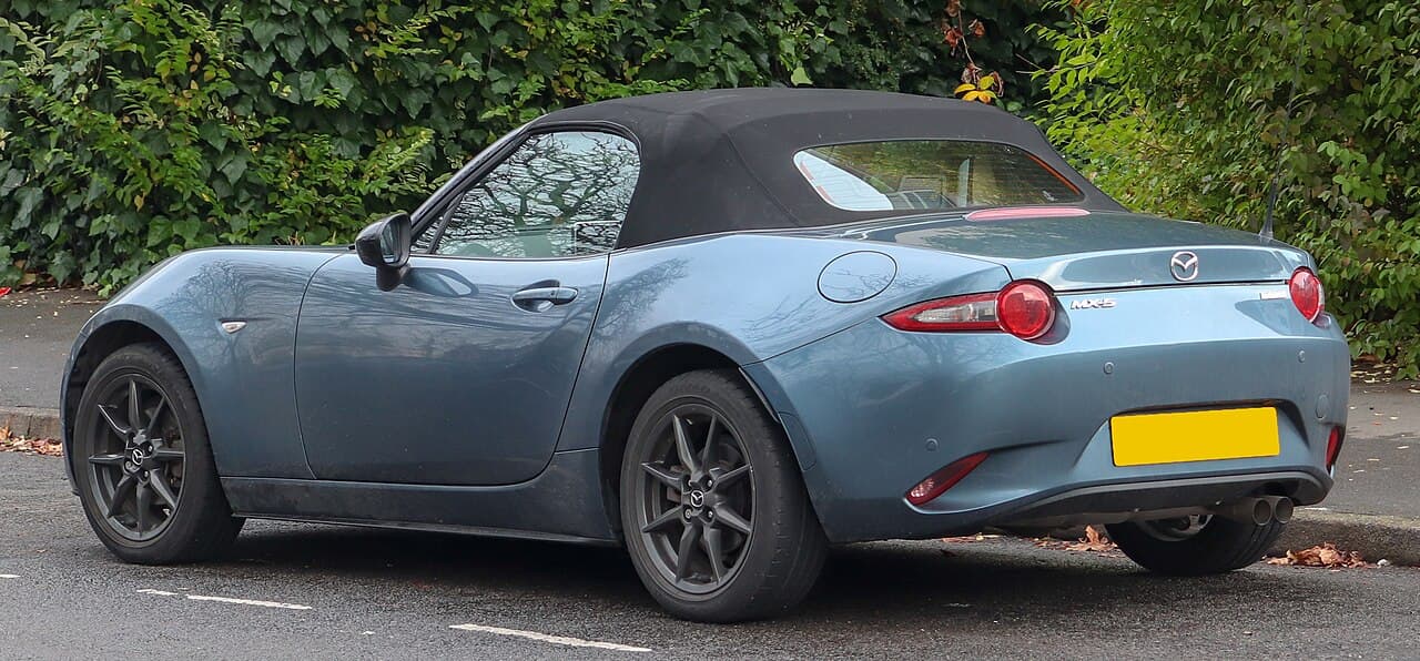 Mazda MX-5, posteriore