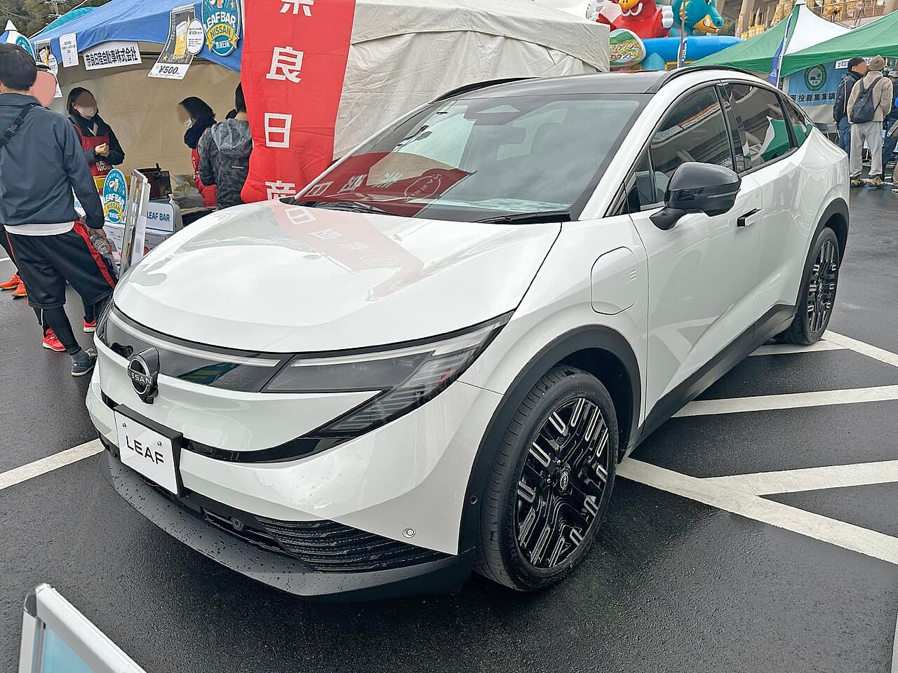 Nissan Leaf di terza generazione, crossover elettrico, vista anteriore