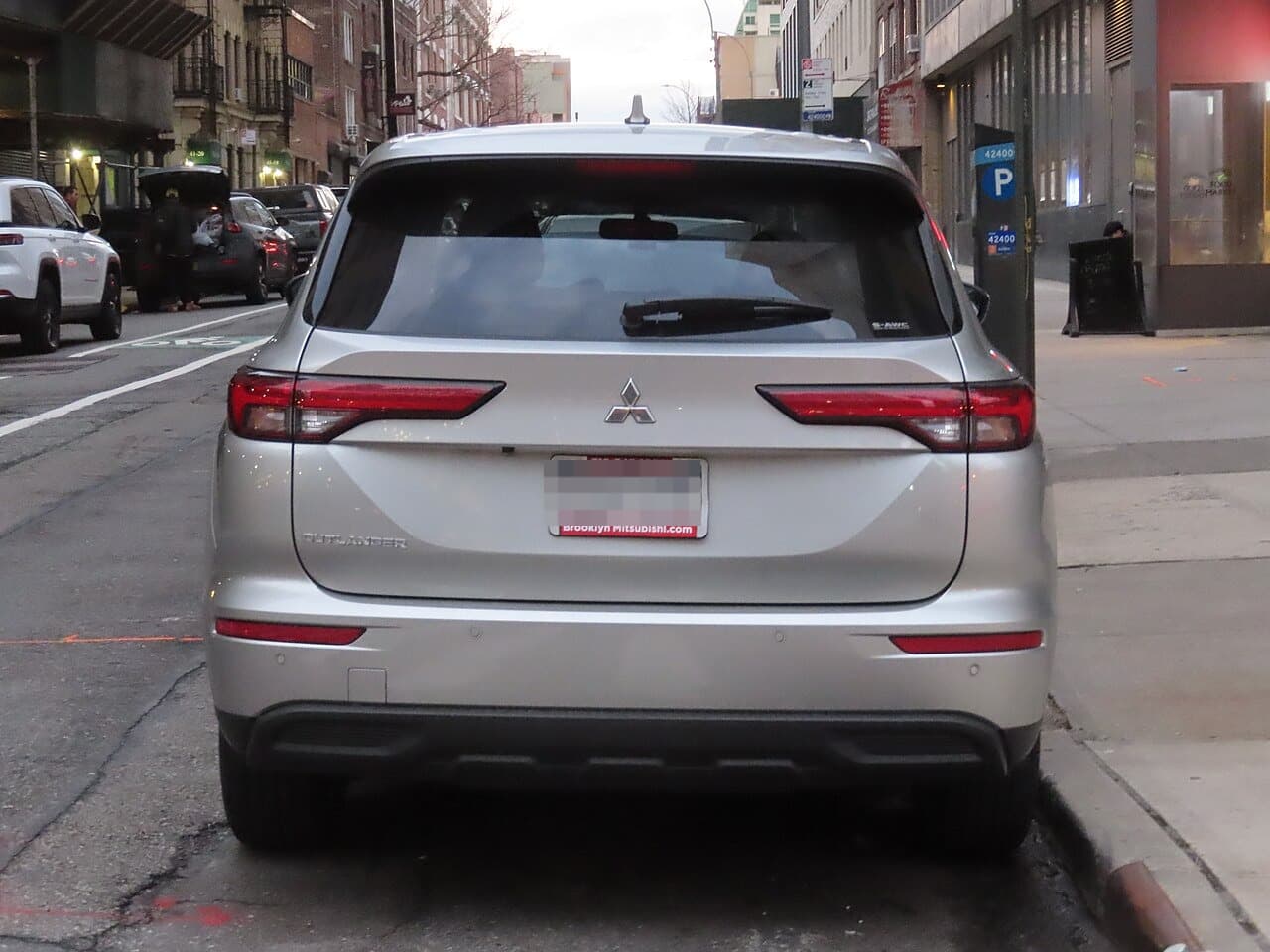 Mitsubishi Outlander, posteriore