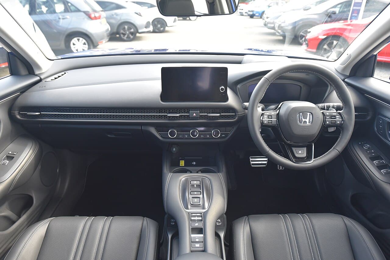 Honda ZR-V e:HEV, interni