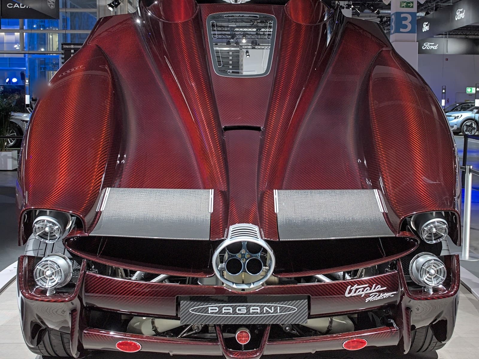 Pagani Utopia Roadster, dettaglio della coda con i quattro scarichi centrali