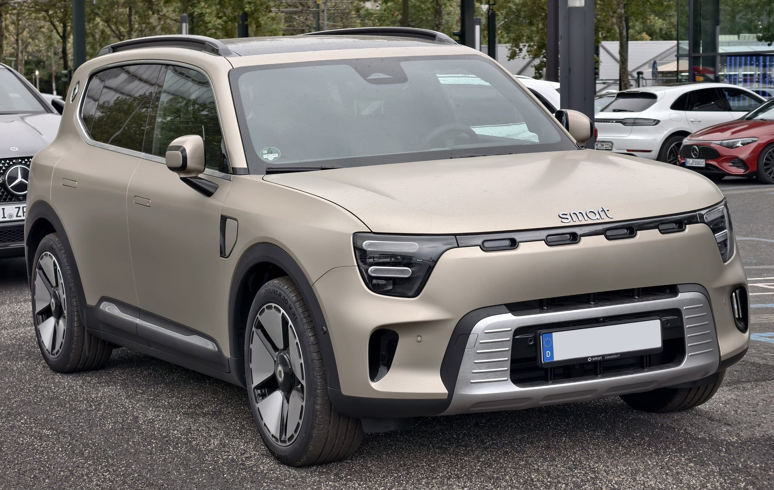smart #5 Premium, vista di tre quarti anteriore