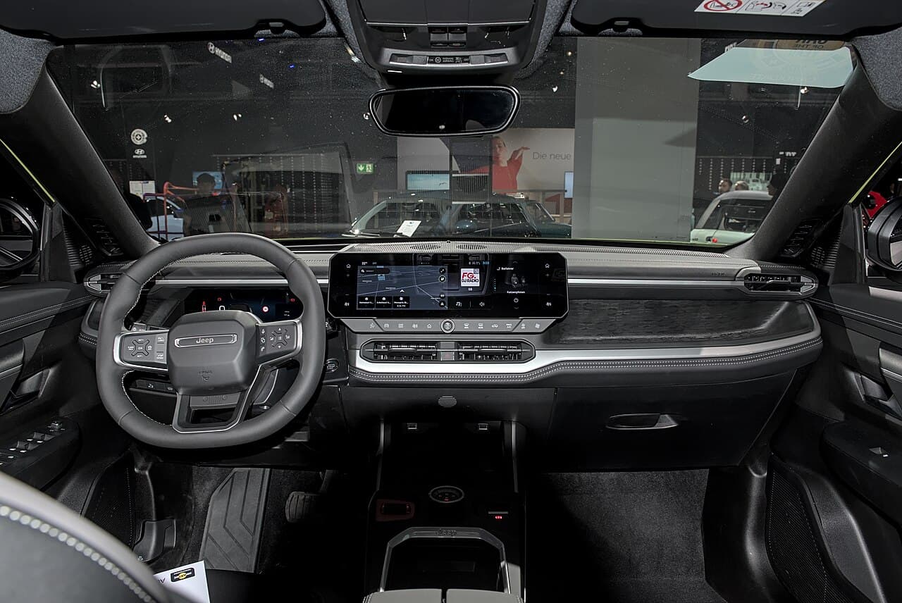 Jeep Compass Elettrica, interni