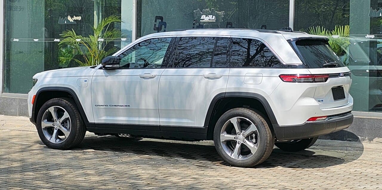 Jeep Grand Cherokee 4xe, posteriore