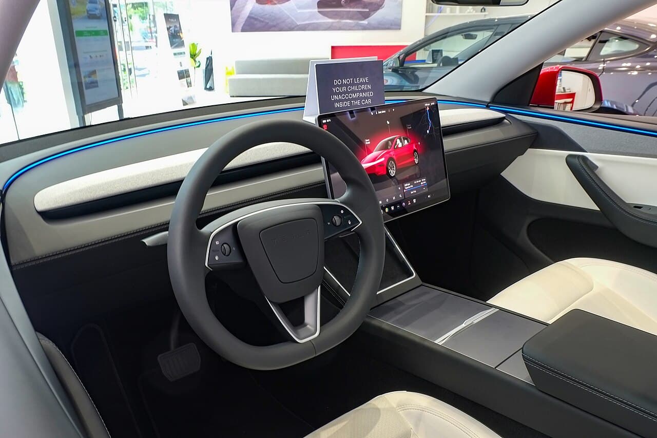 Tesla Model Y Performance, interni