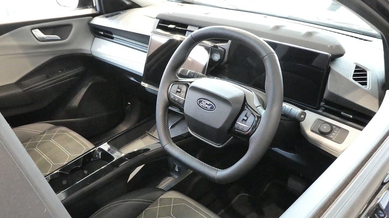 Ford Puma Gen-E, interni