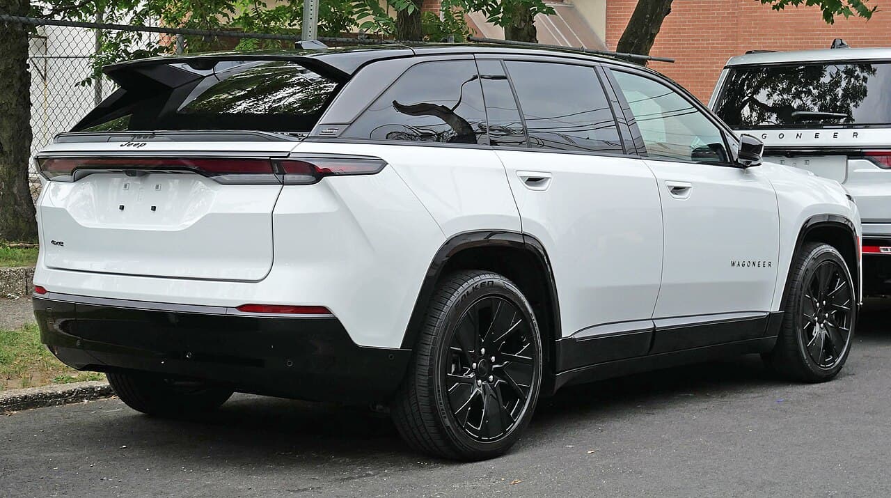 Jeep Wagoneer S, posteriore tre quarti