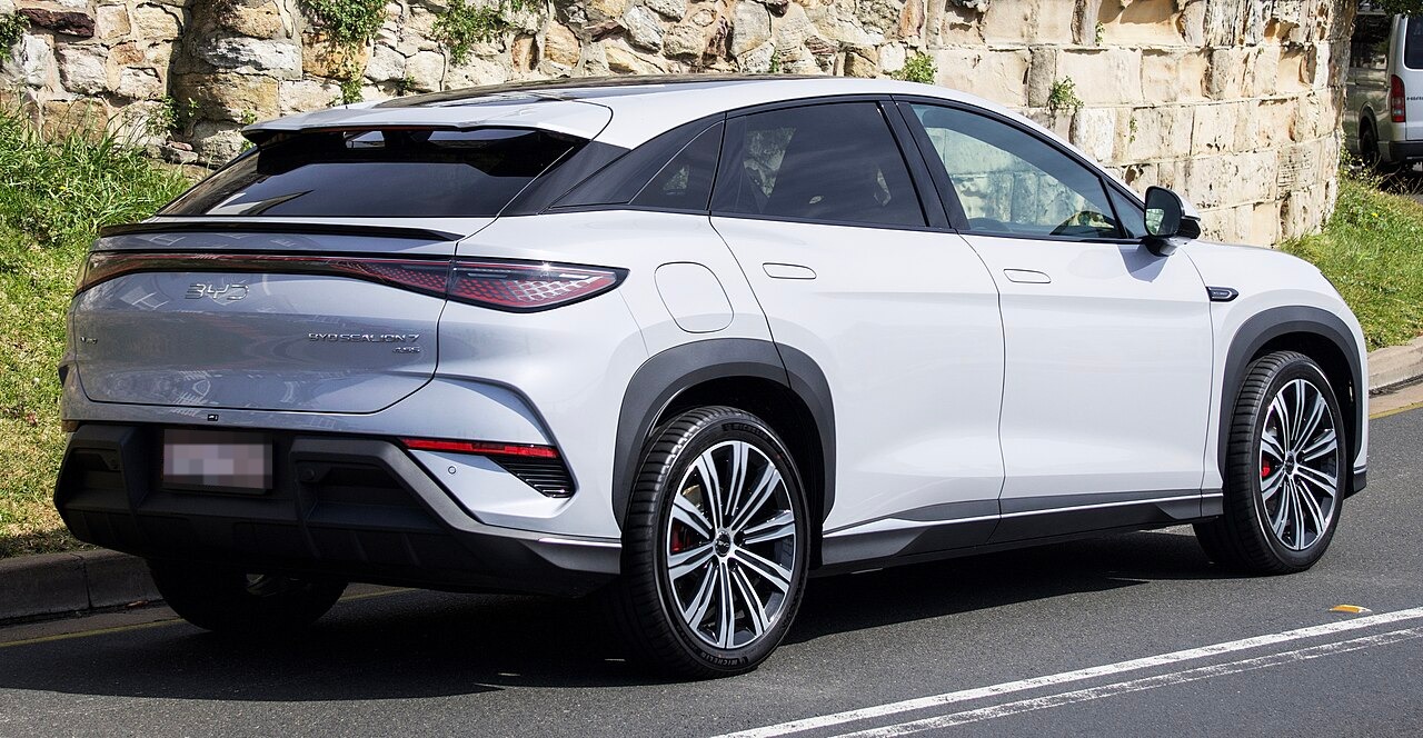 BYD Sealion 7 Performance, vista posteriore