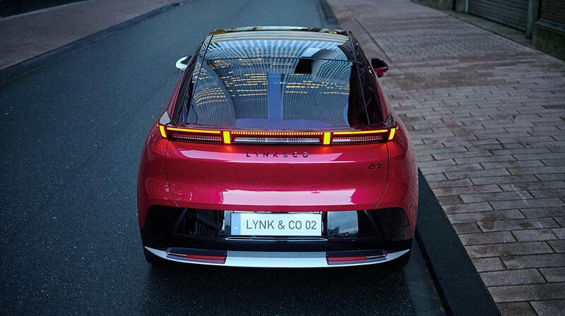 Lynk & Co 02, posteriore