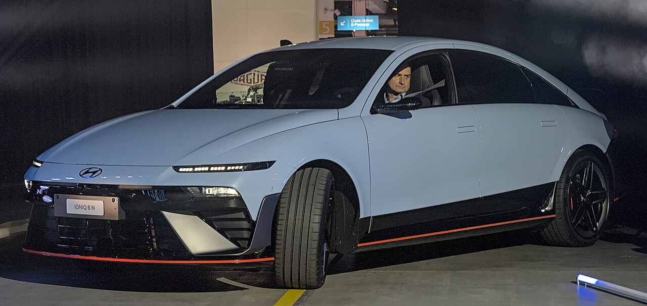 Hyundai IONIQ 6 N, laterale