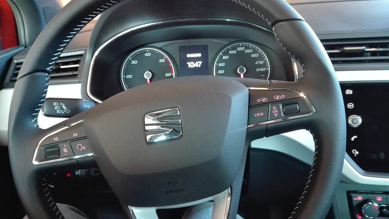 SEAT Arona, interni
