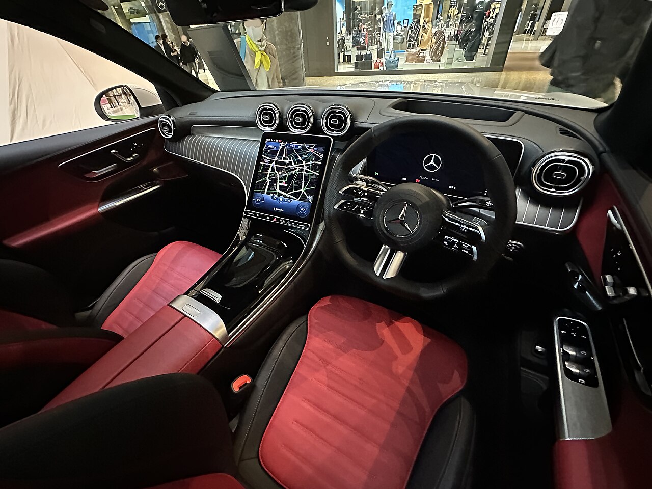 Mercedes GLC, interni