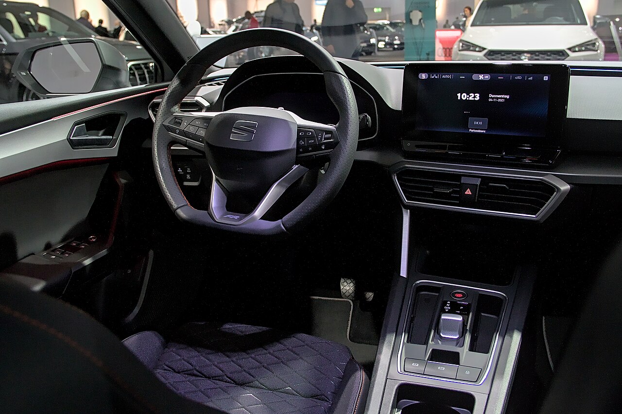 SEAT Leon, interni