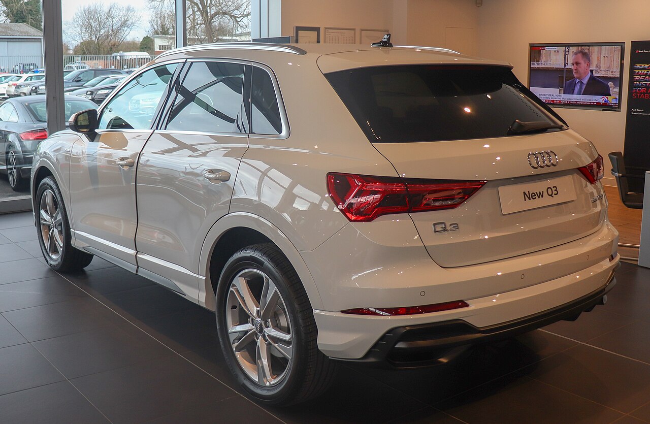 Audi Q3, posteriore