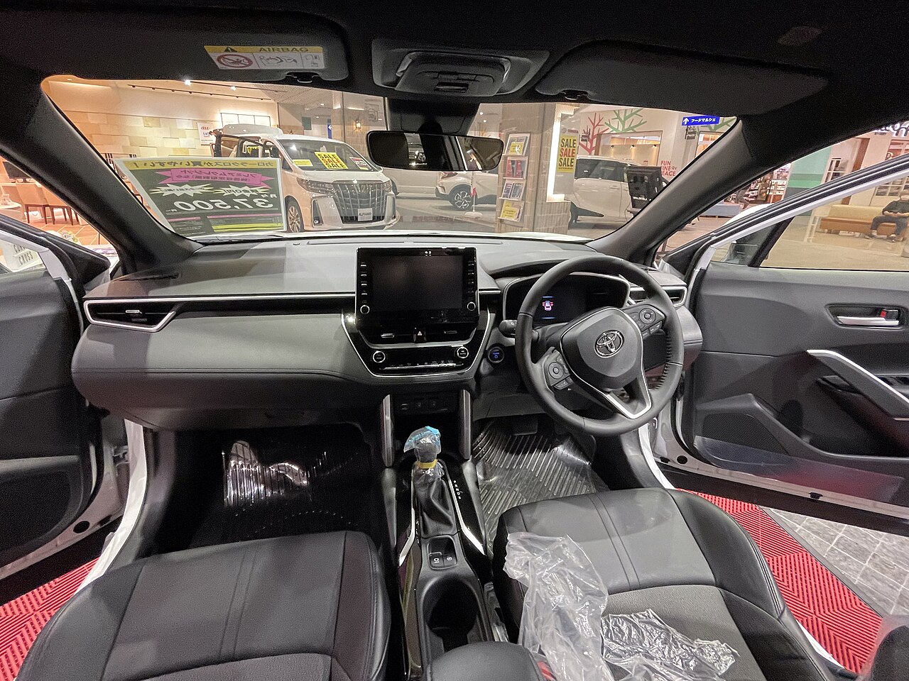 Toyota Corolla Cross, interni