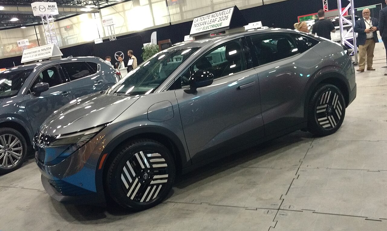 Nissan Leaf (terza generazione), laterale
