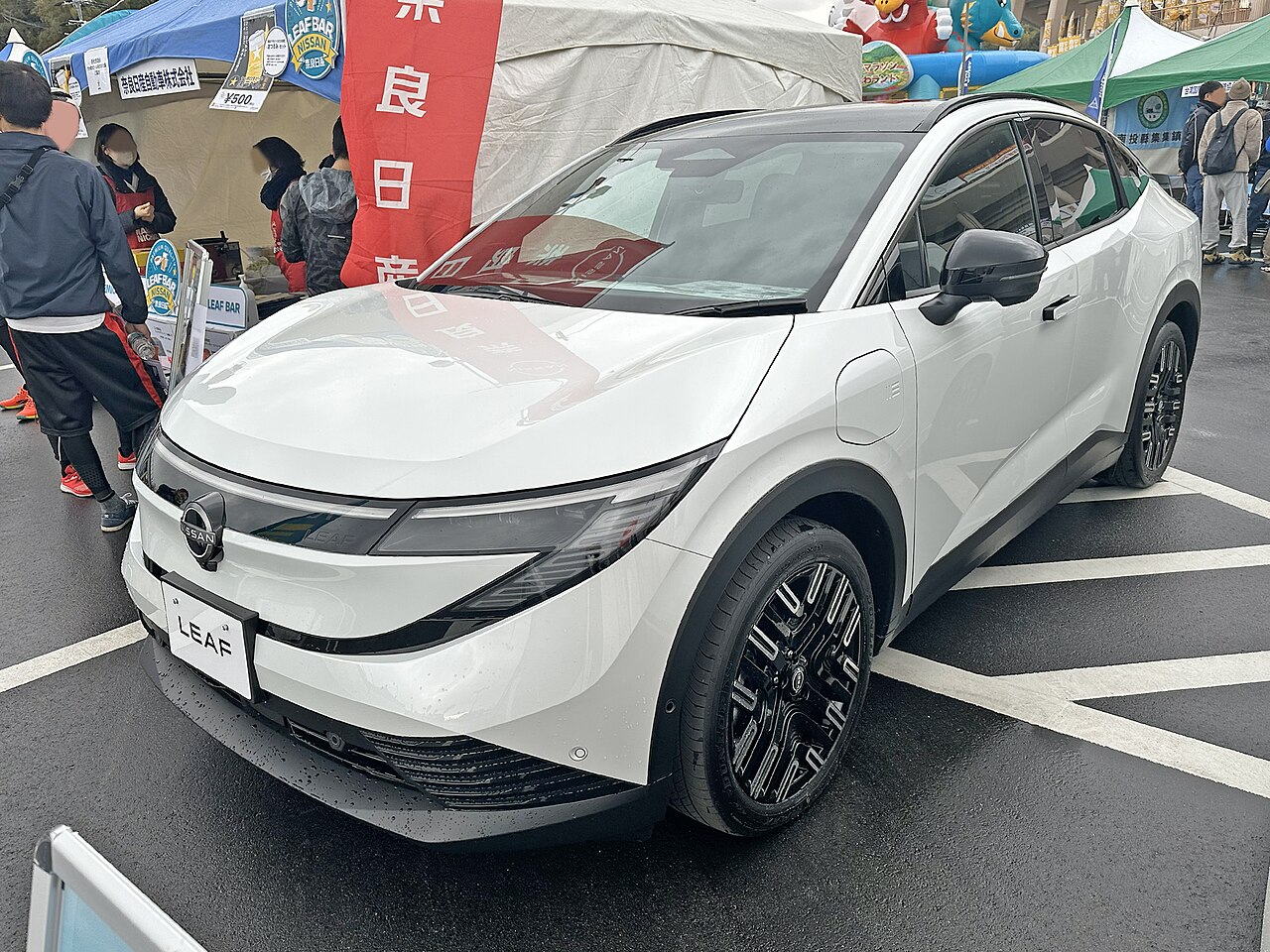 Nissan Leaf di terza generazione, crossover elettrico, vista anteriore