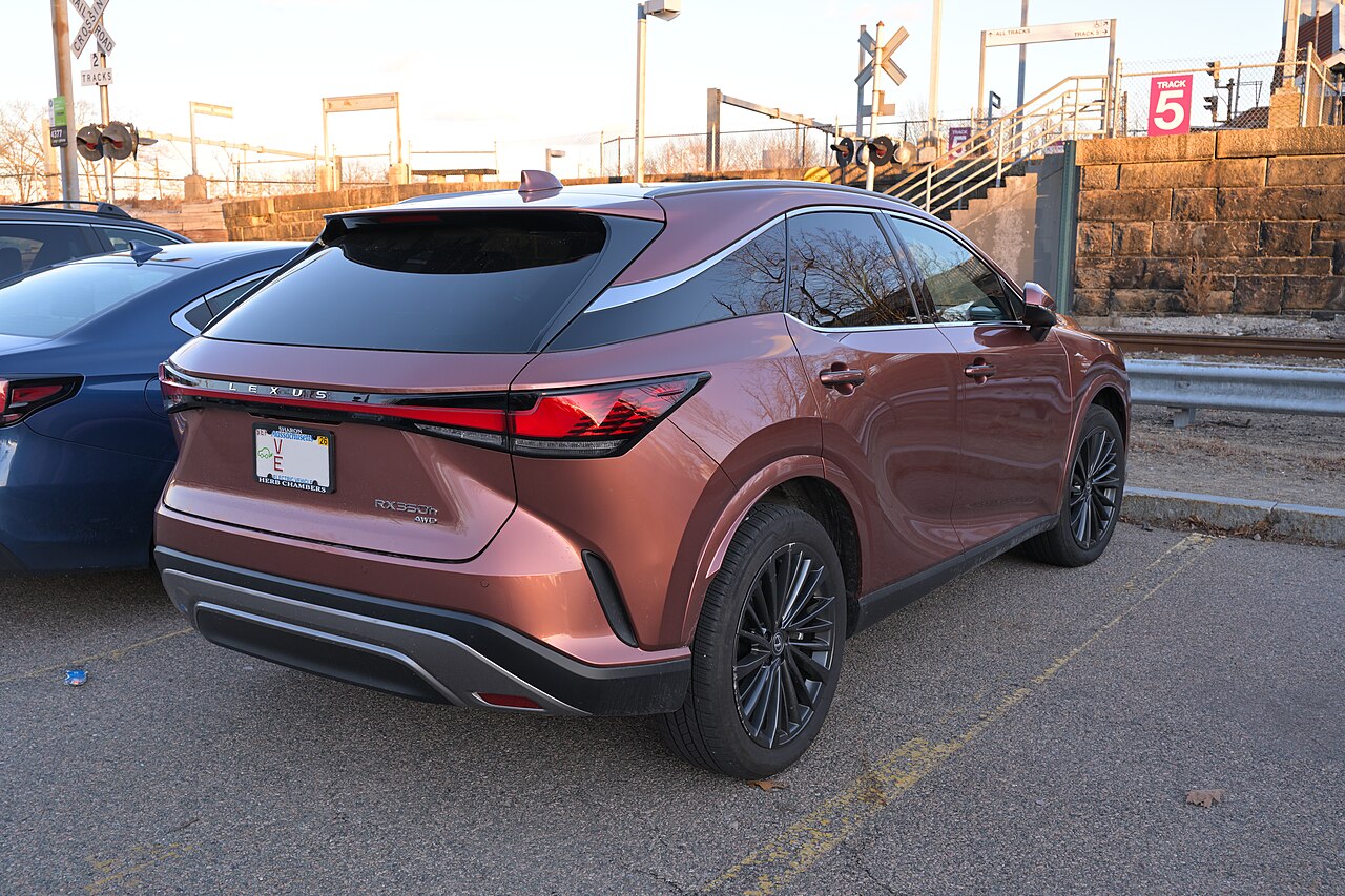 Lexus RX, posteriore