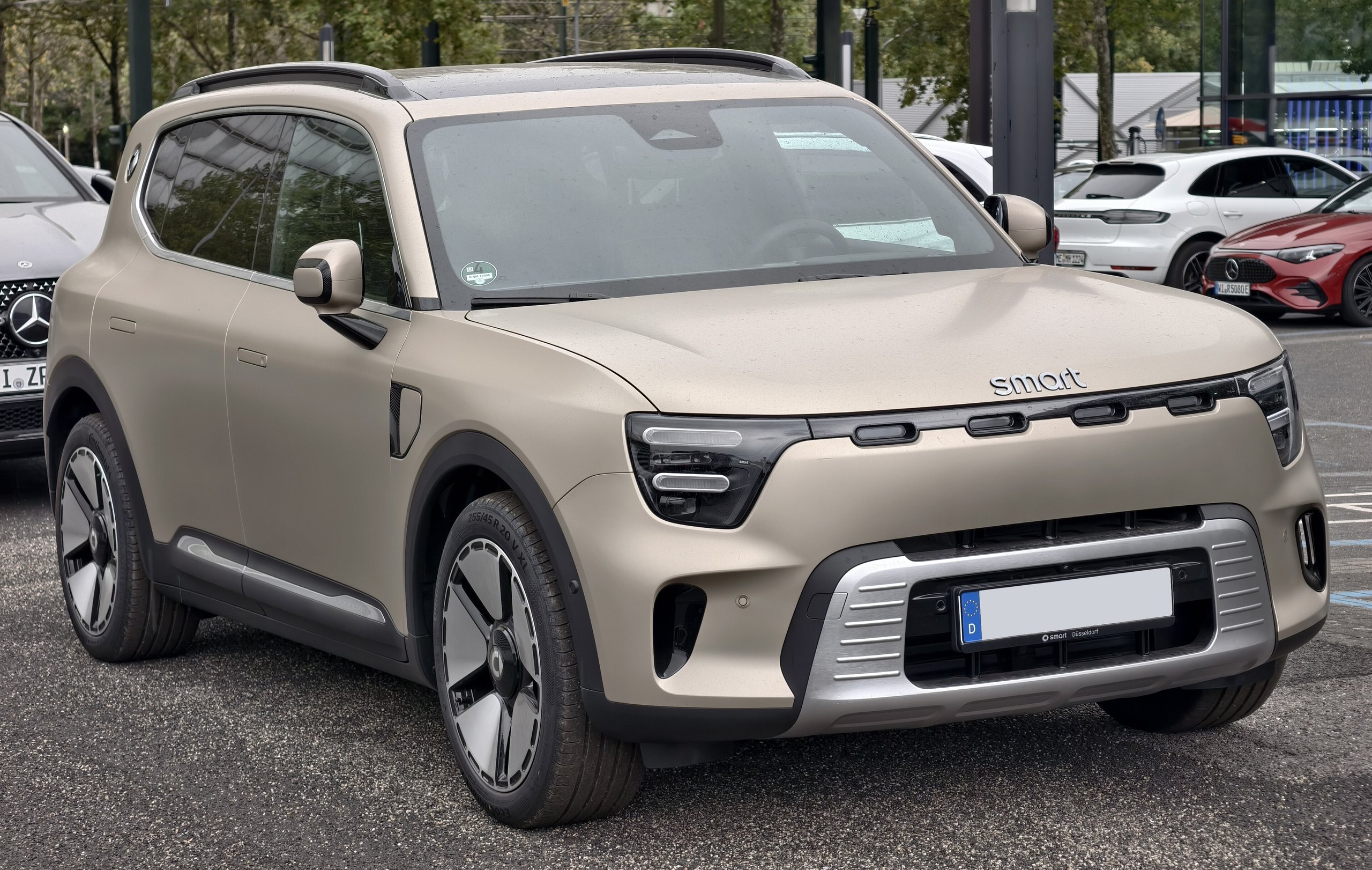 smart #5 Premium, vista di tre quarti anteriore