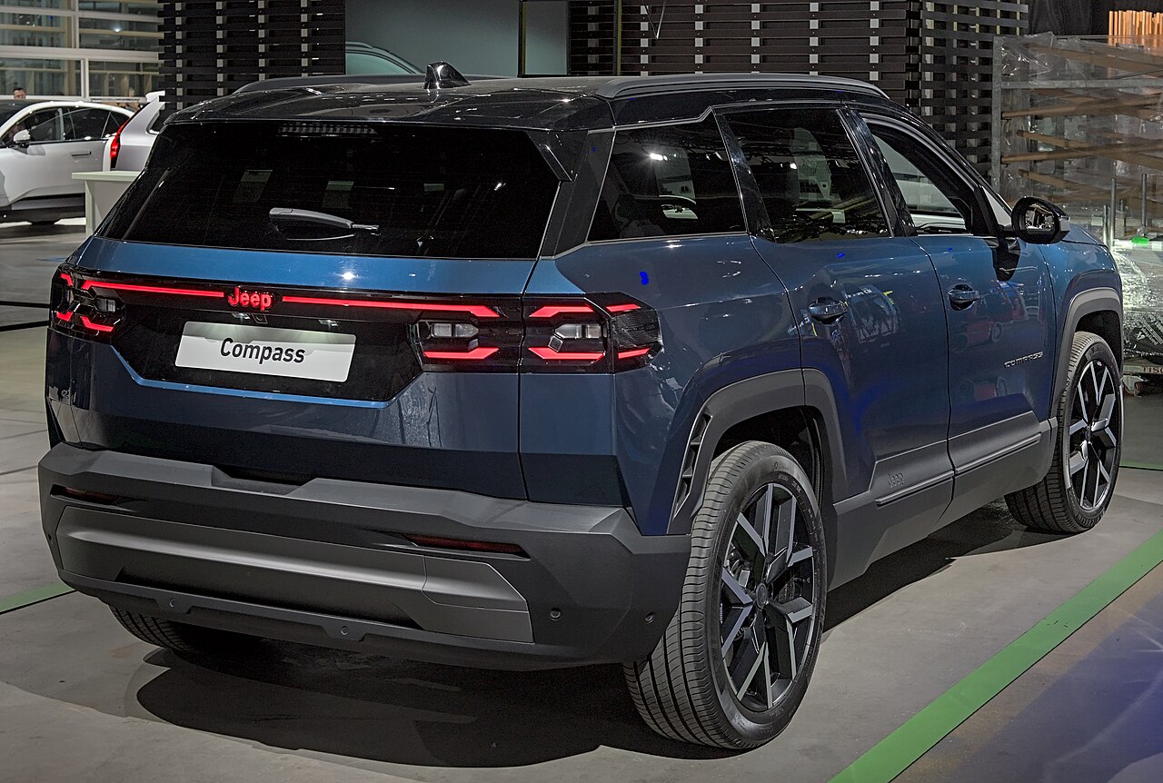 Jeep Compass, posteriore